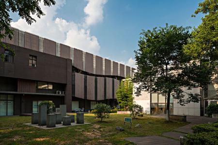 【聚焦两会、建设更好的奎文】 会长单位方圆网通科技会长张夕善祝奎文区人大及政协七