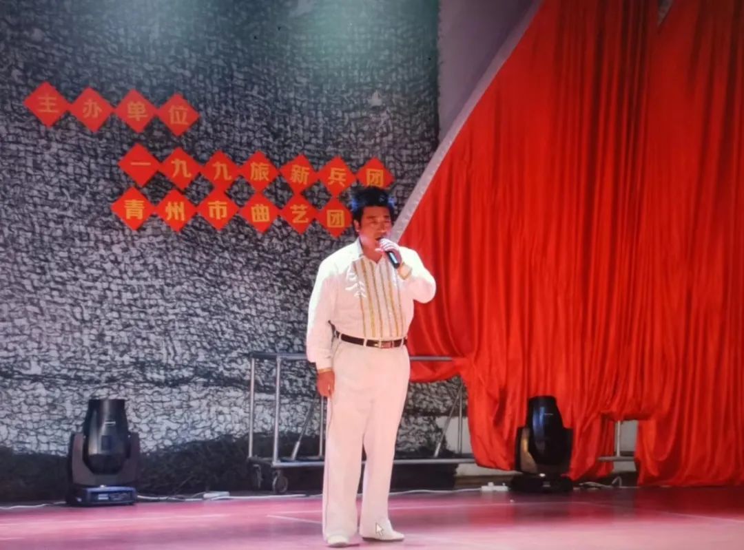 奎文区信息产业协会携青州鲁艺影视艺术团 栏目组“快乐星期天”共同走基层送文化下乡、为乡村振兴增添艺术活力,打造百姓舞台(图7) 奎文区信息产业协会携青州鲁艺影视艺术团 栏目组“快乐星期天”共同走基层送文化下乡、为乡村振兴增添艺术活力,打造百姓舞台(图7)